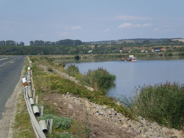 Hráz